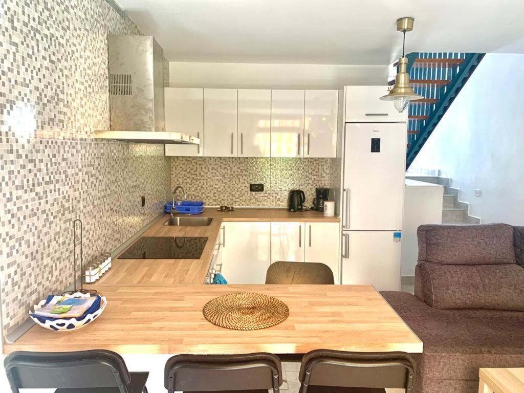 Duplex-Bungalow In Playa De Las Americas,3 Minutes Near The Best Beaches In Tenerife Playa de las Americas (Tenerife) Exterior foto